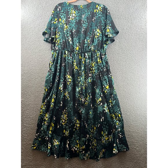 Torrid Womens Abstract Print Short Sleeve Dress Size 2 With Pockets - Picture 2 of 8